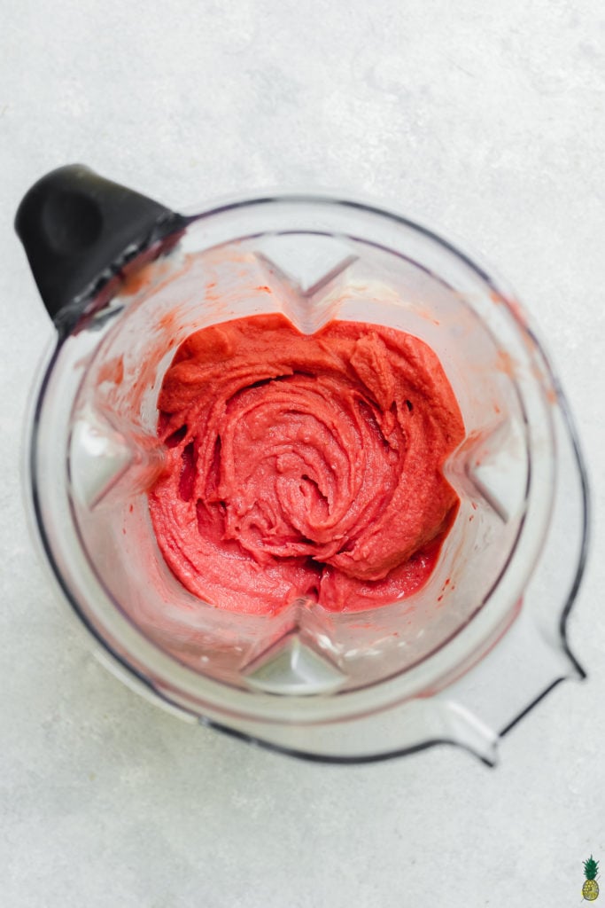 Blender with 5-minute homemade vegan frozen yogurt by sweet simple vegan