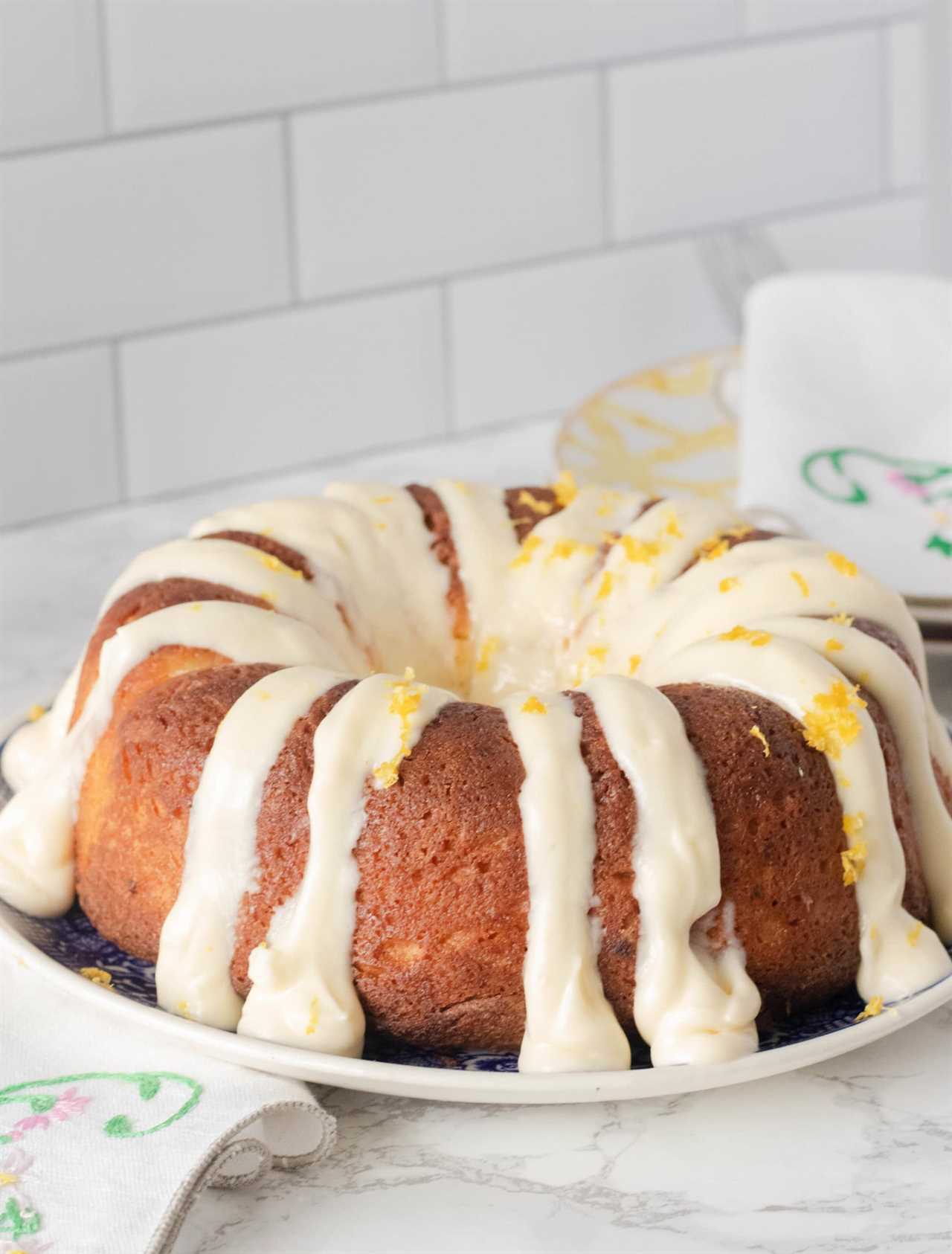 Keto Lemon Cake with Lemon Frosting