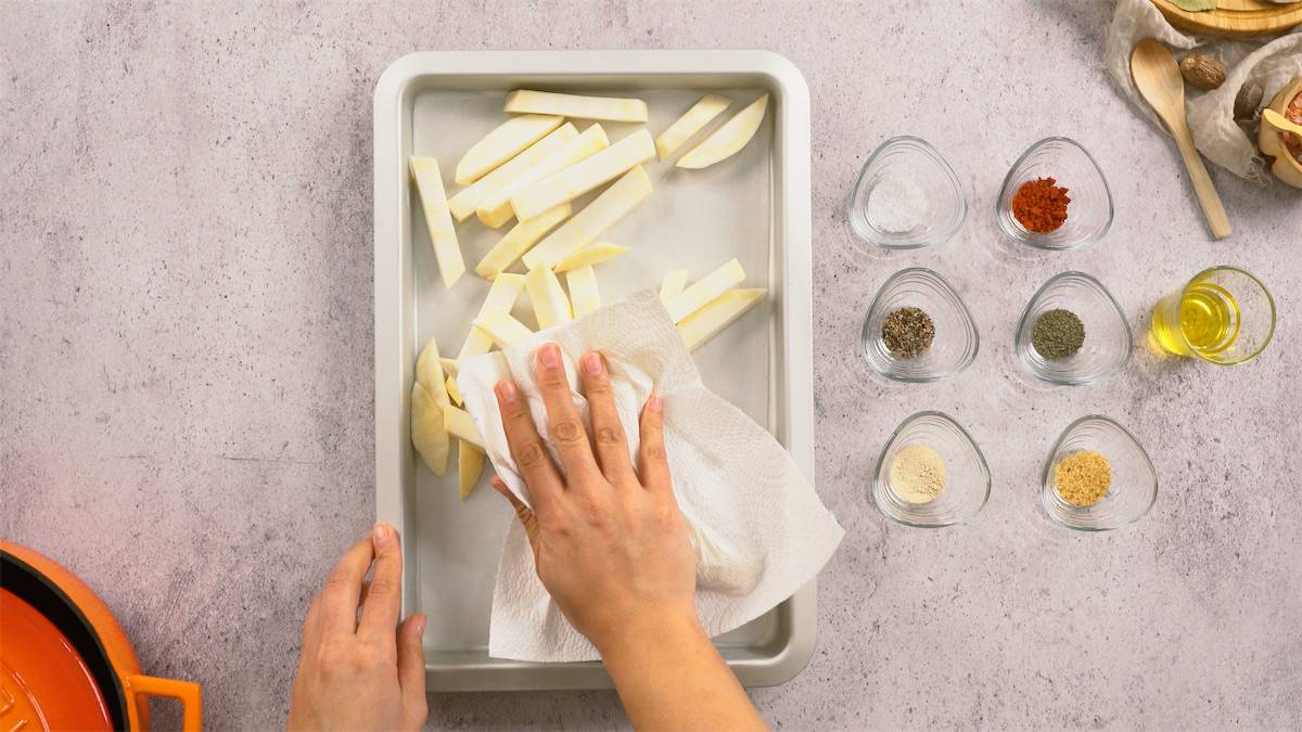 Feyza prepping the keto-friendly french fries