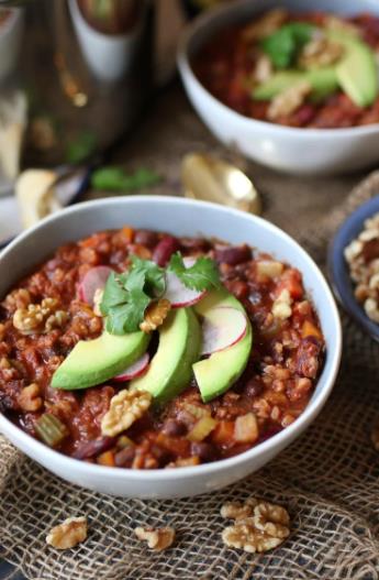 BEST KETO CHILI RECIPE with BEANS! How to Make Keto Chili That's Only 5 Net Carbs! Low Carb Love