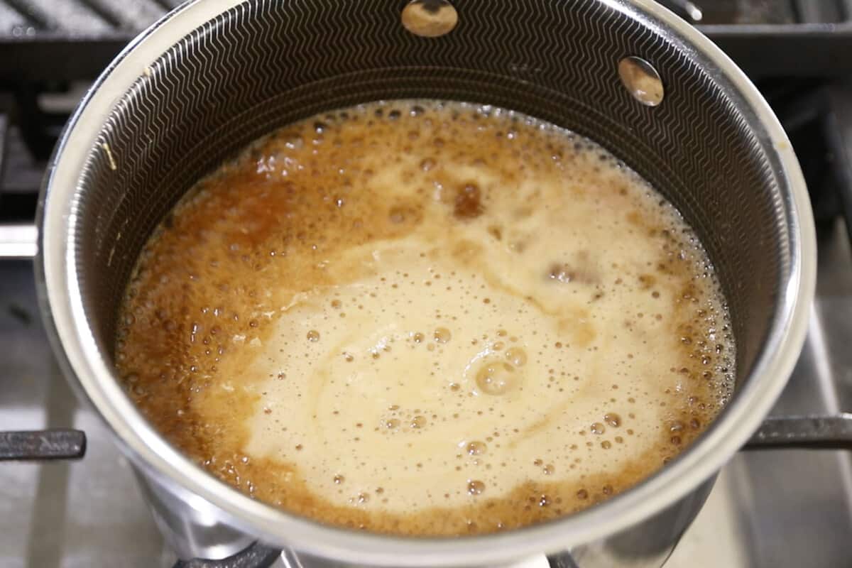 step by step - sauce coming to boil