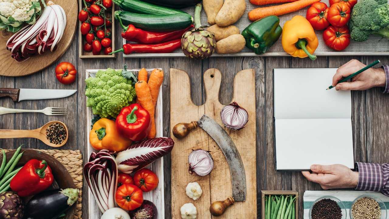 Low-carb diets can shorten life expectancy: study