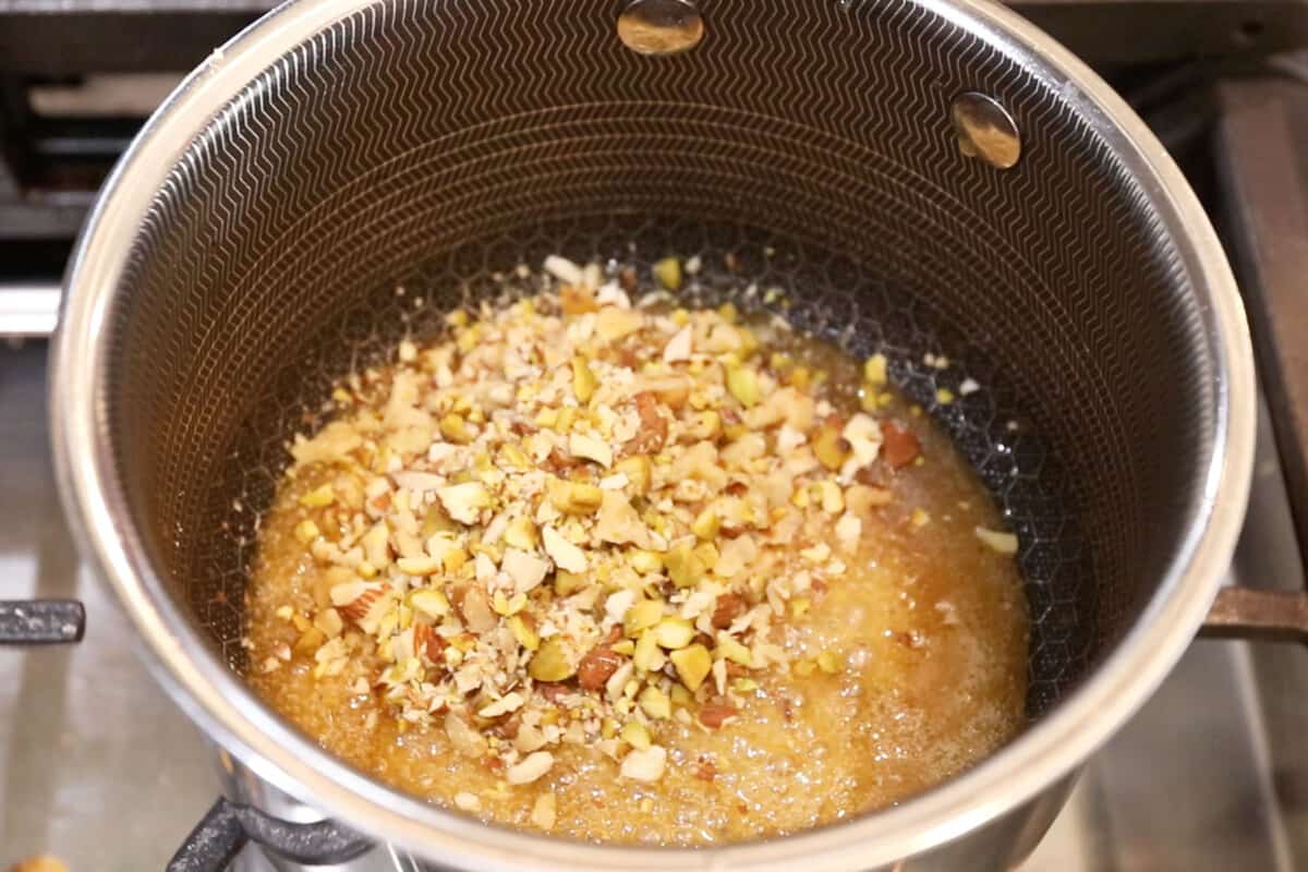 step by step - nuts and vegan honey in a pot